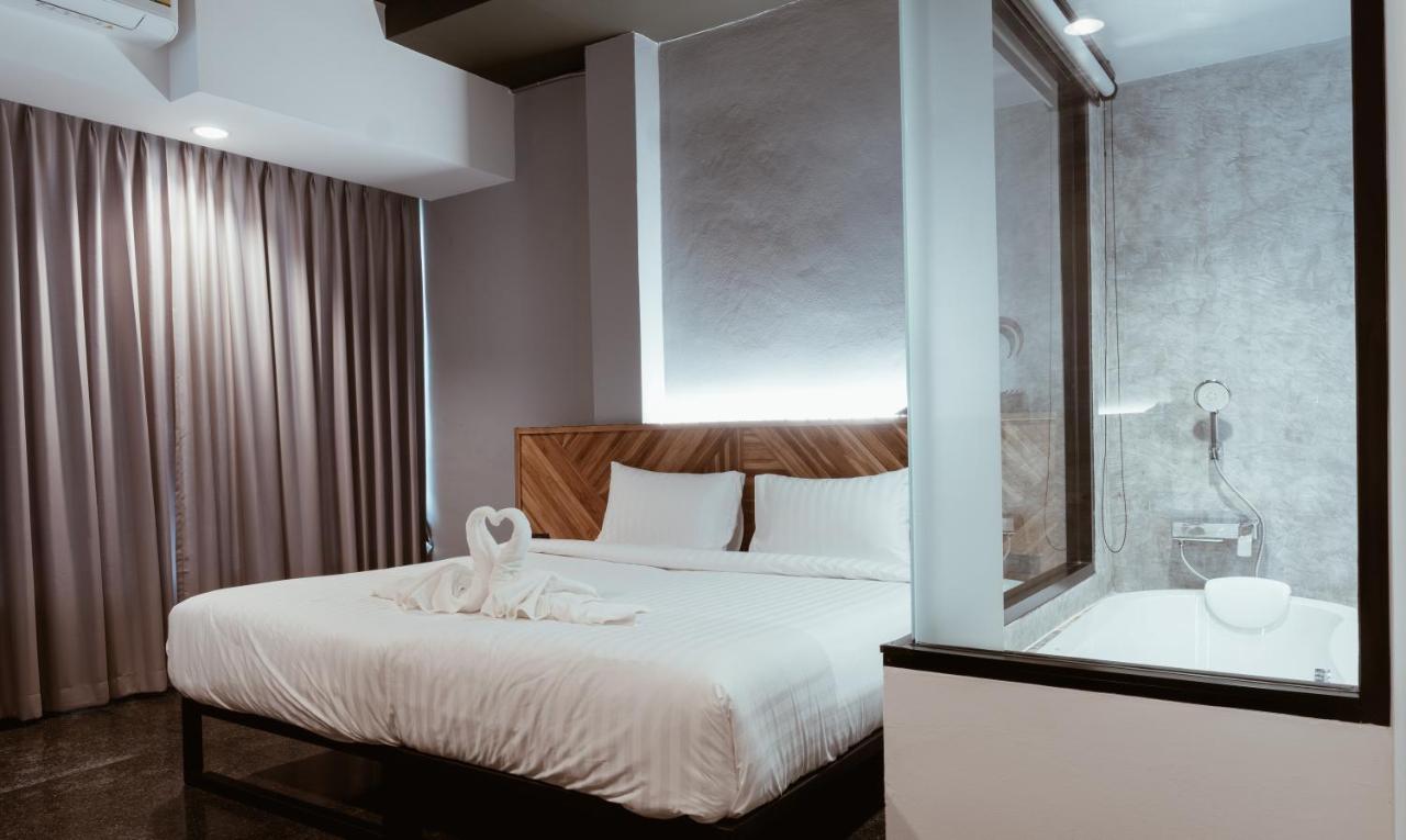 Ou Hotel Phitsanulok Eksteriør billede